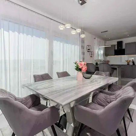 In 45028 Apartament *