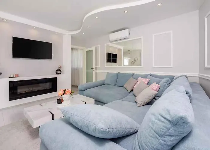 Apartamento In 45028 *